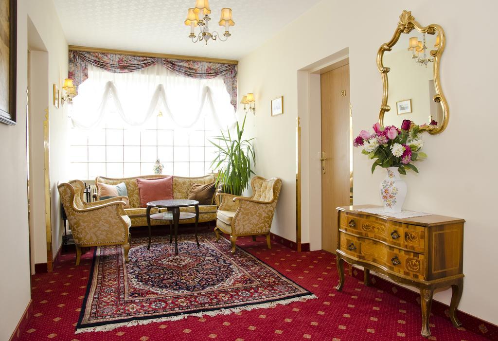 Hotel Rosner Gablitz Exterior photo