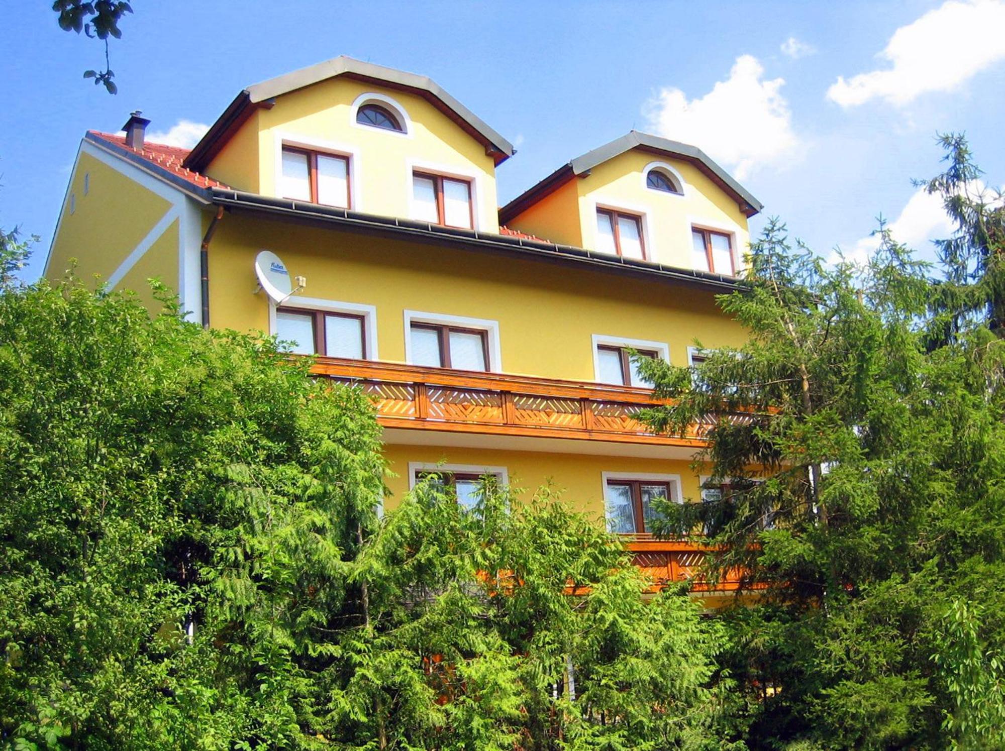 Hotel Rosner Gablitz Exterior photo